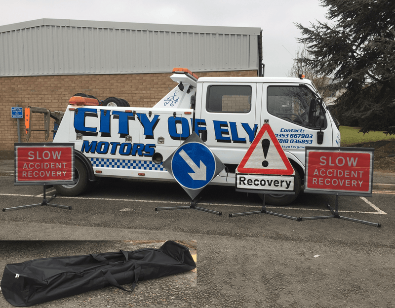 Roadside Recovery roll-up signs TriFlex™ system Kit